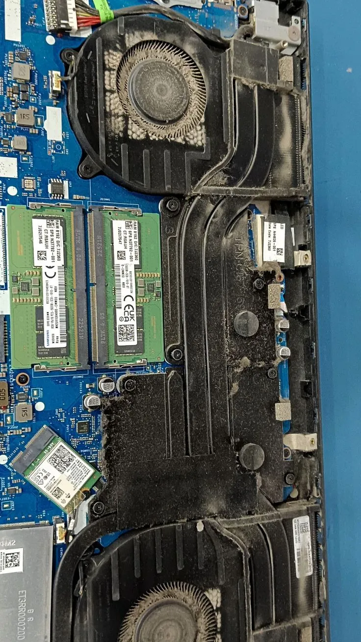 Monster Laptop fan cleaning and overheating fix Istanbul